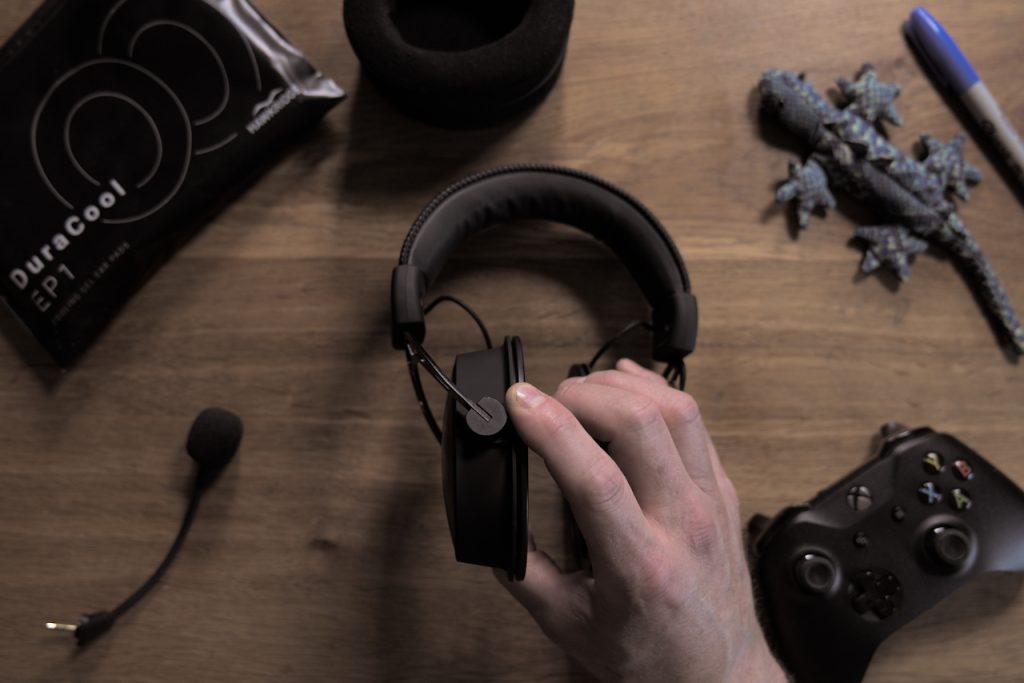 HyperX Cloud Alpha S with ear cushion removed